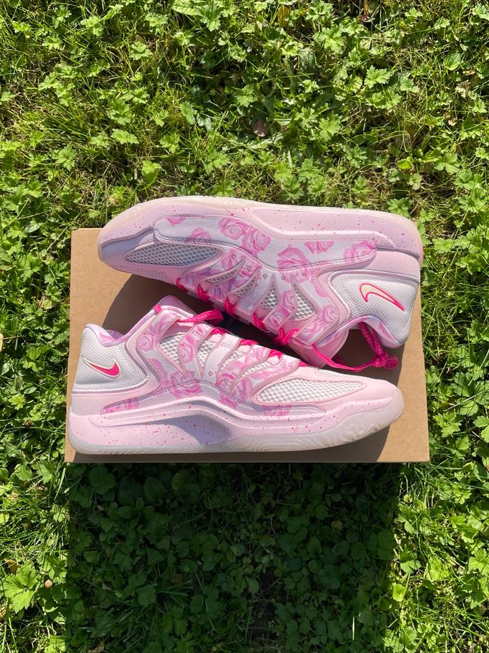 Nike KD18 Aunt Pearl