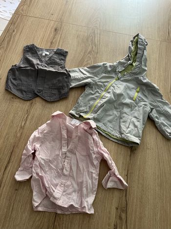 Lot 3 vêtement garçon taille 9 mois en très bon état