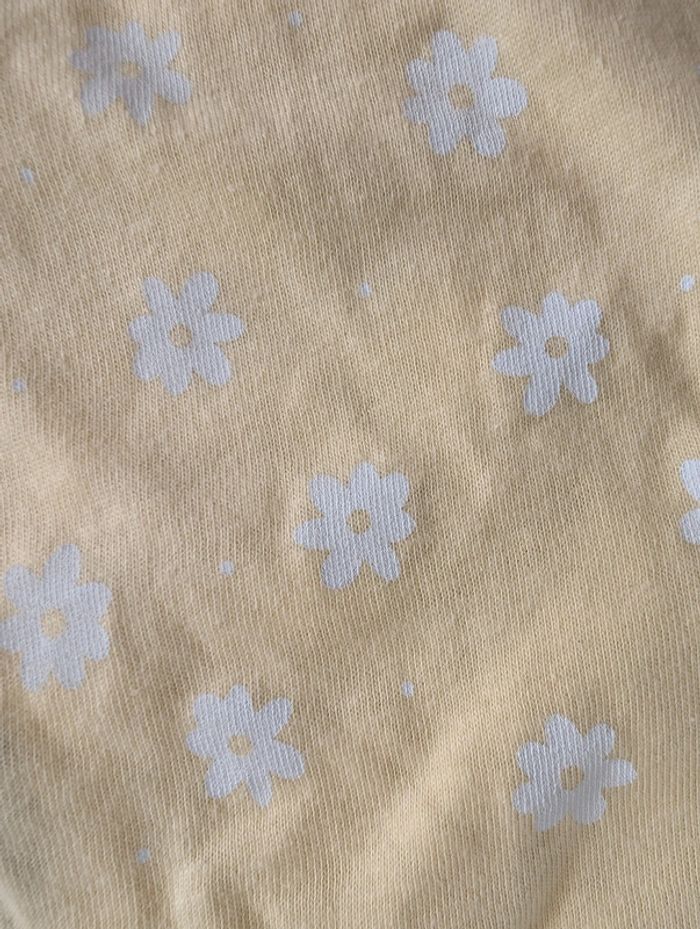 Lot de deux débardeurs fille neuf - photo numéro 2