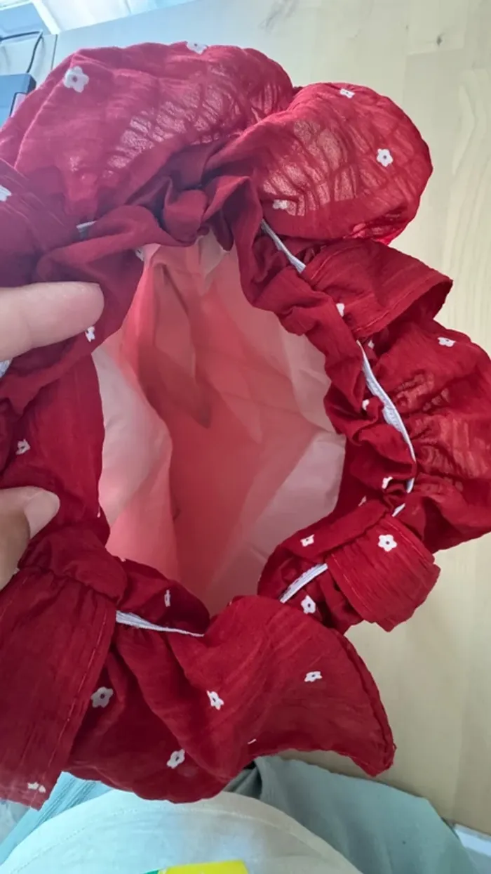 Joli sac froufrou rouge - photo numéro 3