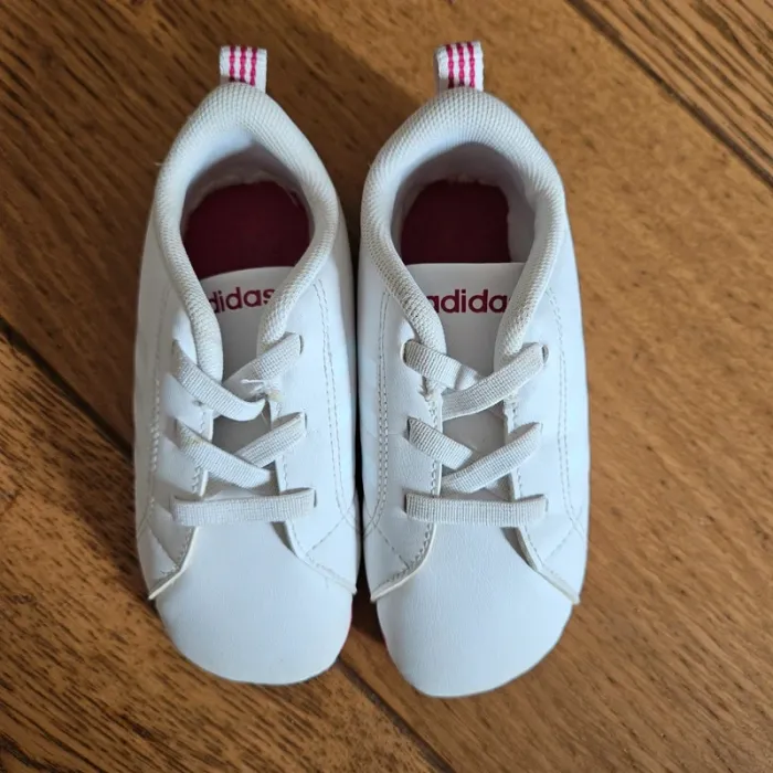 Baskets Adidas bébé 21 - photo numéro 2