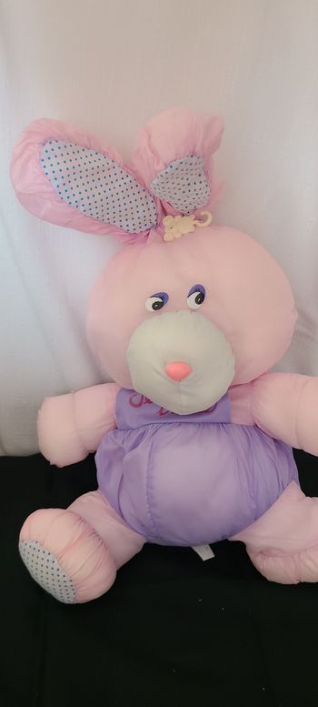 Peluche lapin BIKIN Puffalump toile de parachute salopette Je t'aime