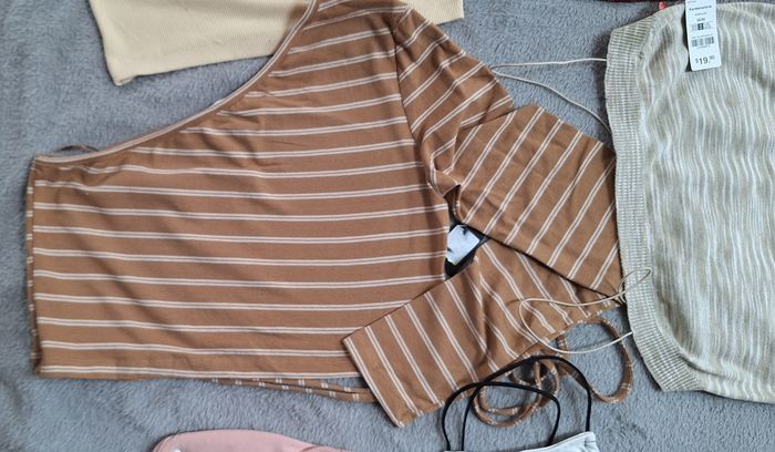 Lot de 6 crop tops neufs taille M avec ou sans étiquettes - photo numéro 5