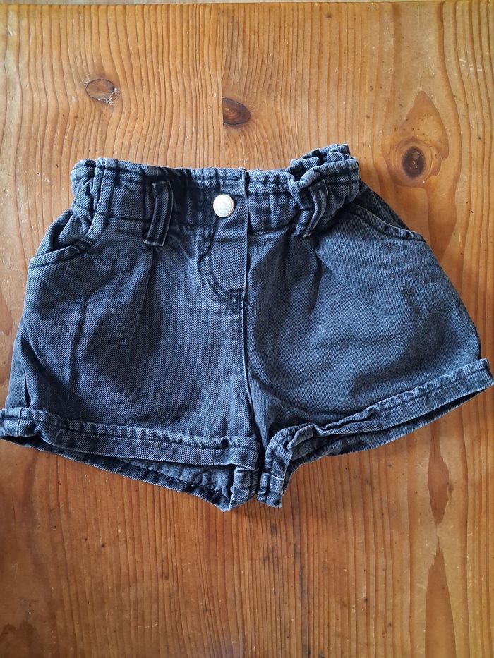 Short fille - 23 mois (86 cm) - Différentes Marques - photo numéro 4