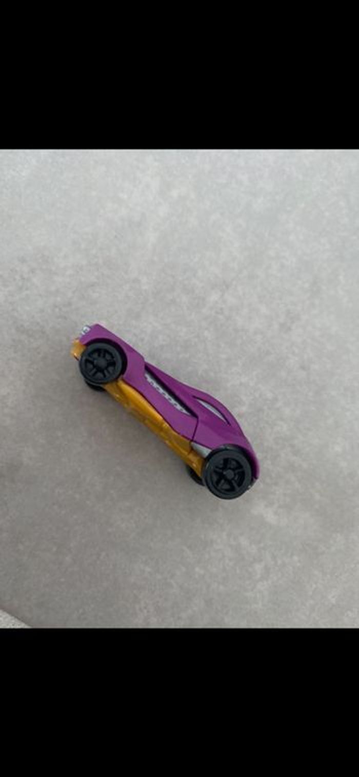 Jouet figurine voiture - photo numéro 7