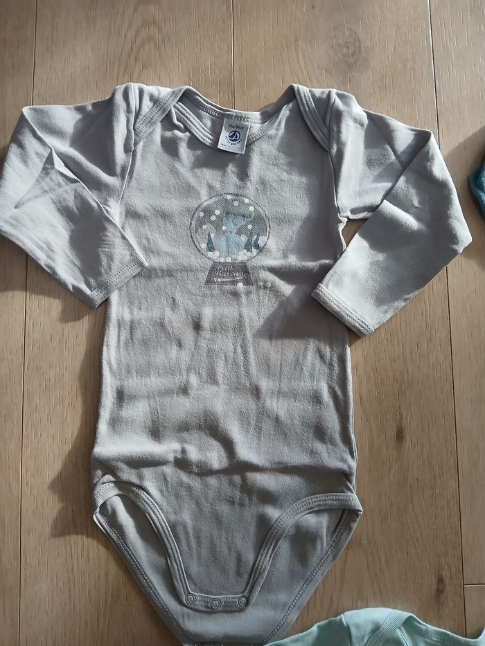 Lot de 3 bodies Petit Bateau 24 mois - photo numéro 2