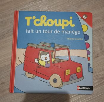 Livre enfant Tchoupi fait 1 tour de manège 