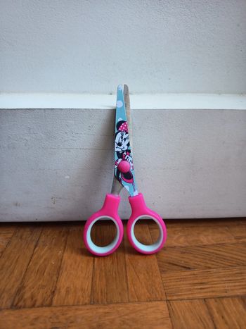 1 Ciseaux Minnie