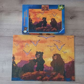 Puzzle Ravensburger Disney " Brother Bear " 100 grosses pièces. 