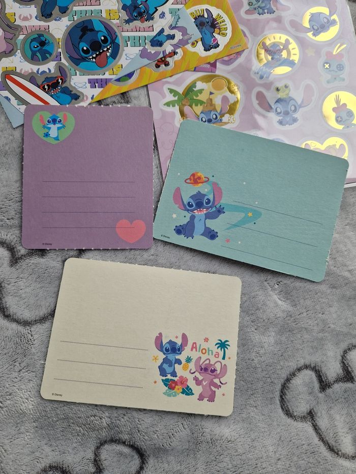 Lot stickers et cartes stitch - photo numéro 3