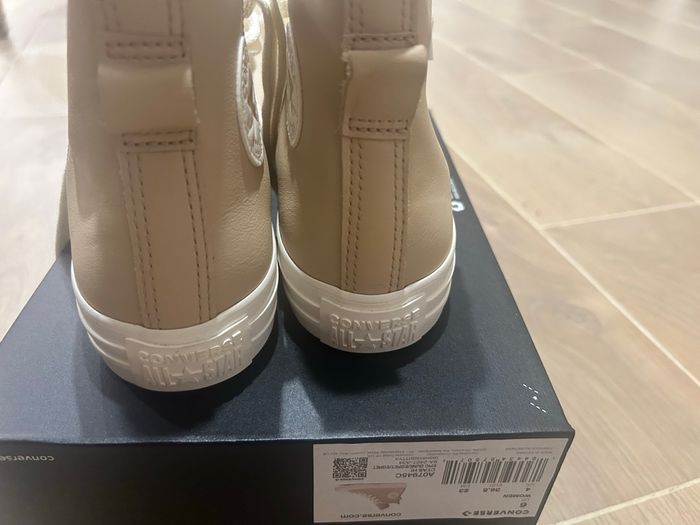Converse neuves 36.5 - photo numéro 2
