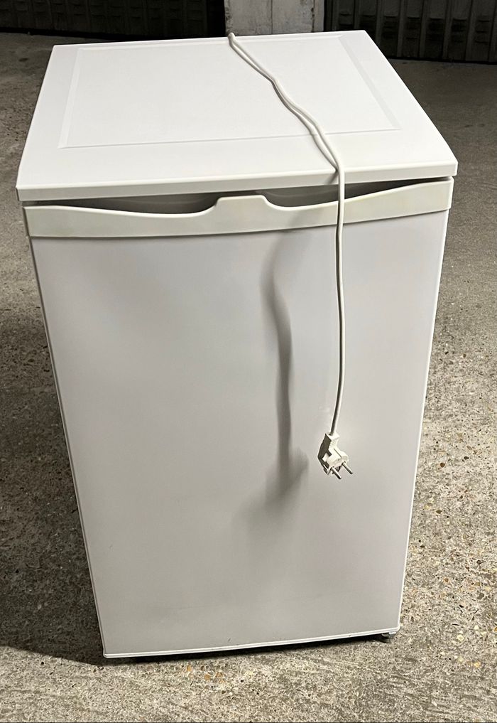 Réfrigérateur  MODERNA MRT2048Z00 - 82L - Blanc