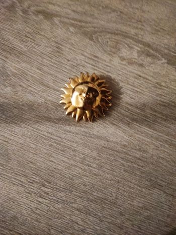 Broche soleil vintage