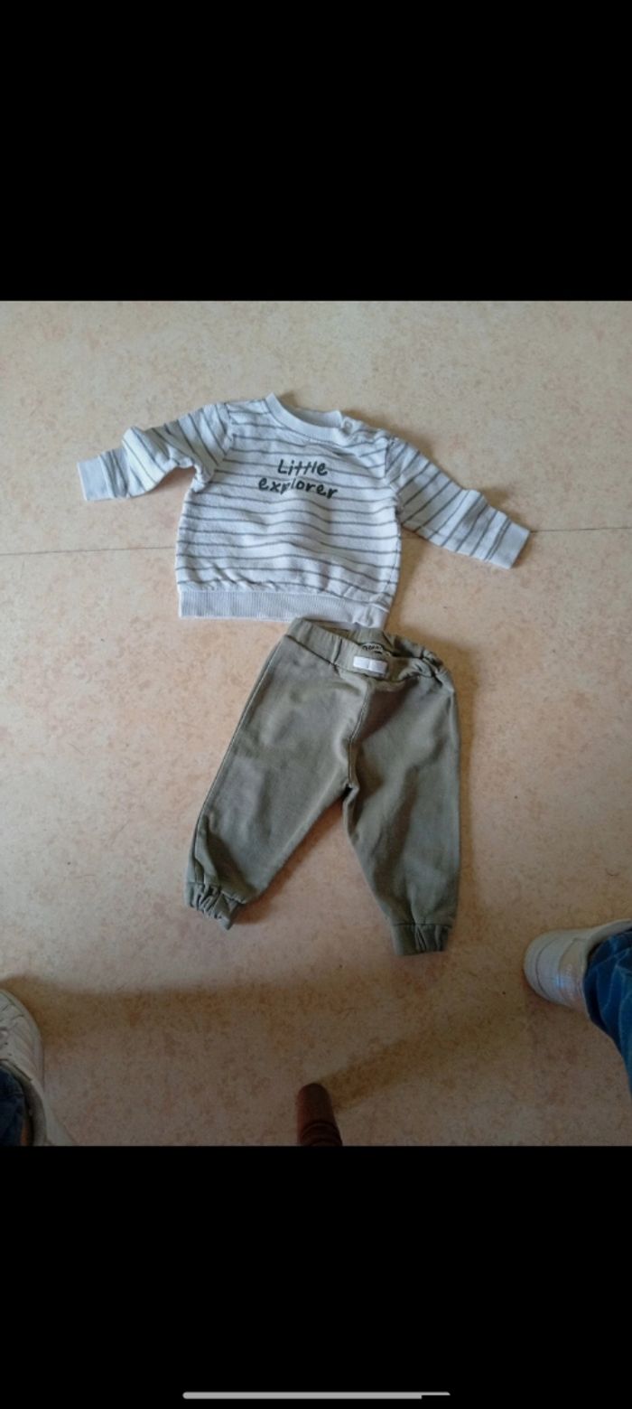 Ensemble garçon taille 6 mois