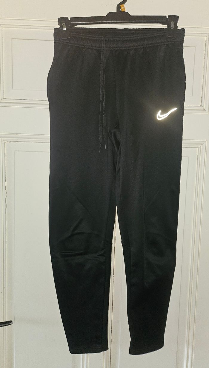 Jogging nike - photo numéro 2