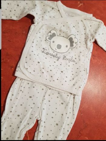 Pyjama bébé taille 6 mois