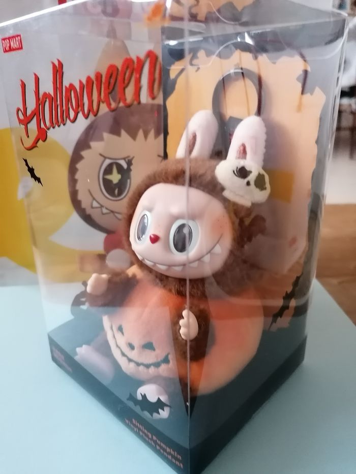 Labubu Happy Halloween Popmart authentique - photo numéro 5