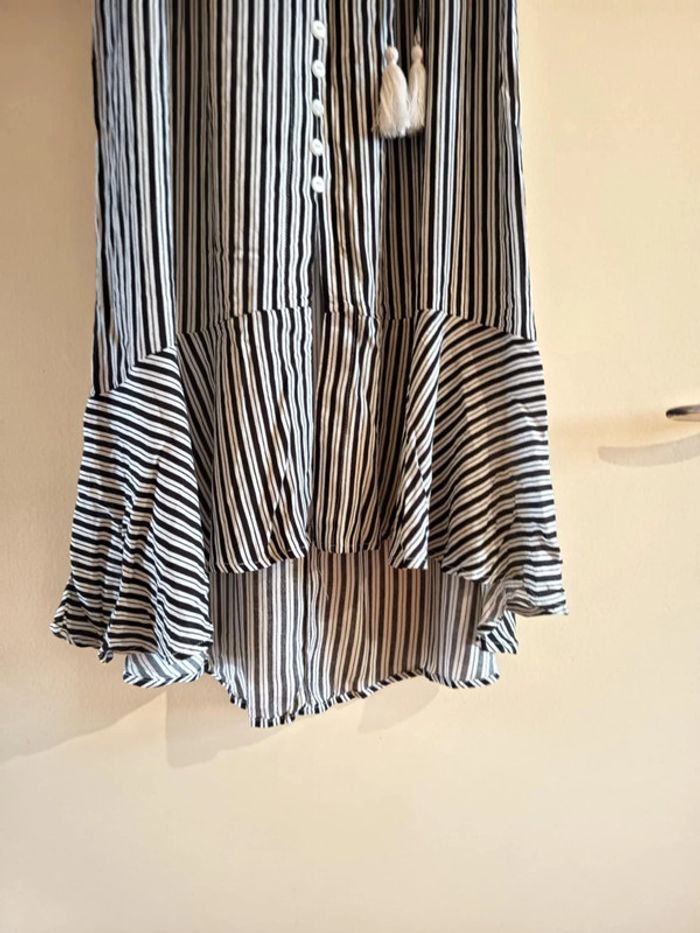 Jupe mi longue. Marque pinklaundry. . Taille smocké. Rayée noire et blanc . - photo numéro 2
