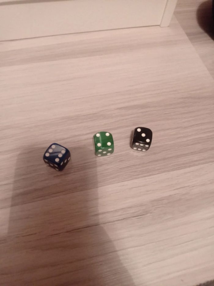 Jeu de dés - photo numéro 1