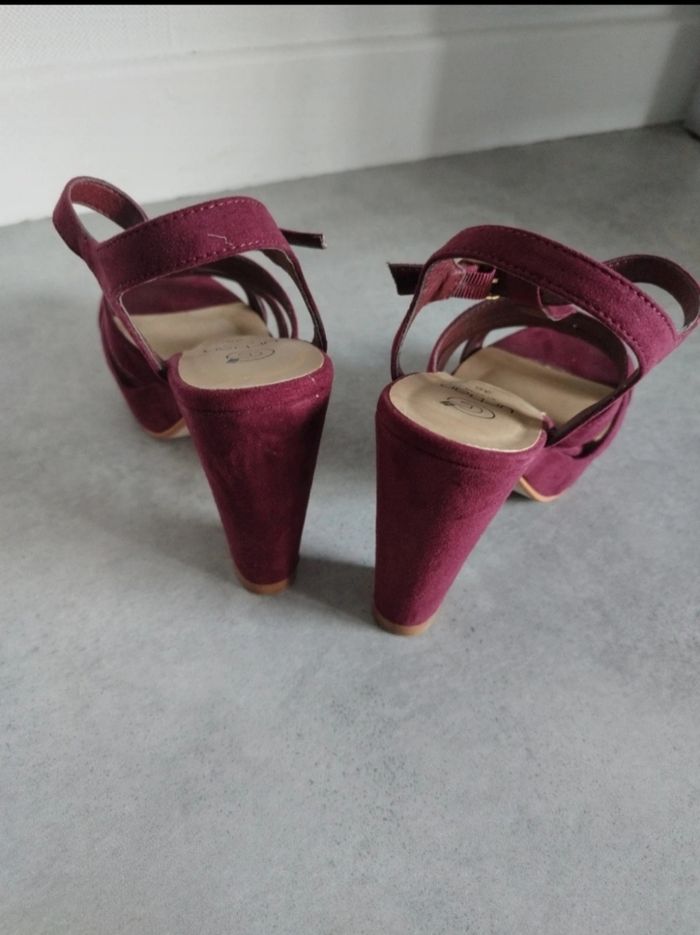Sandale à talons - photo numéro 4