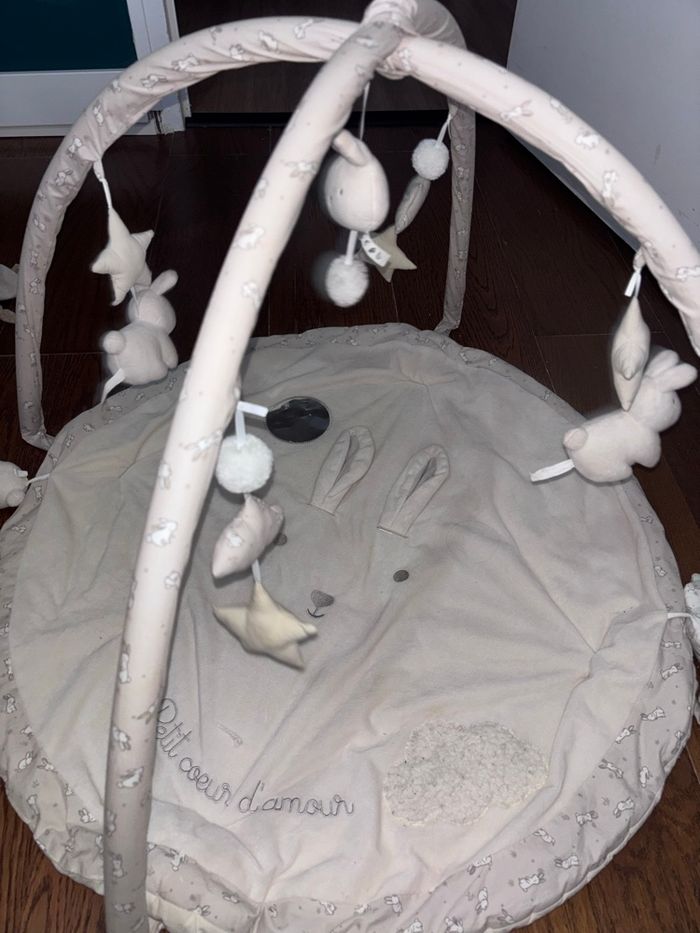 Tapis d’éveil bébé