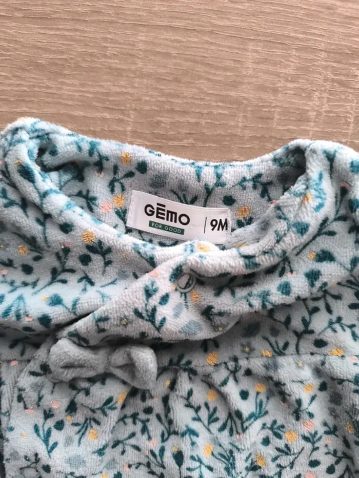 Magnifique pyjama Gémo fleuri 9 mois noeuds - photo numéro 3