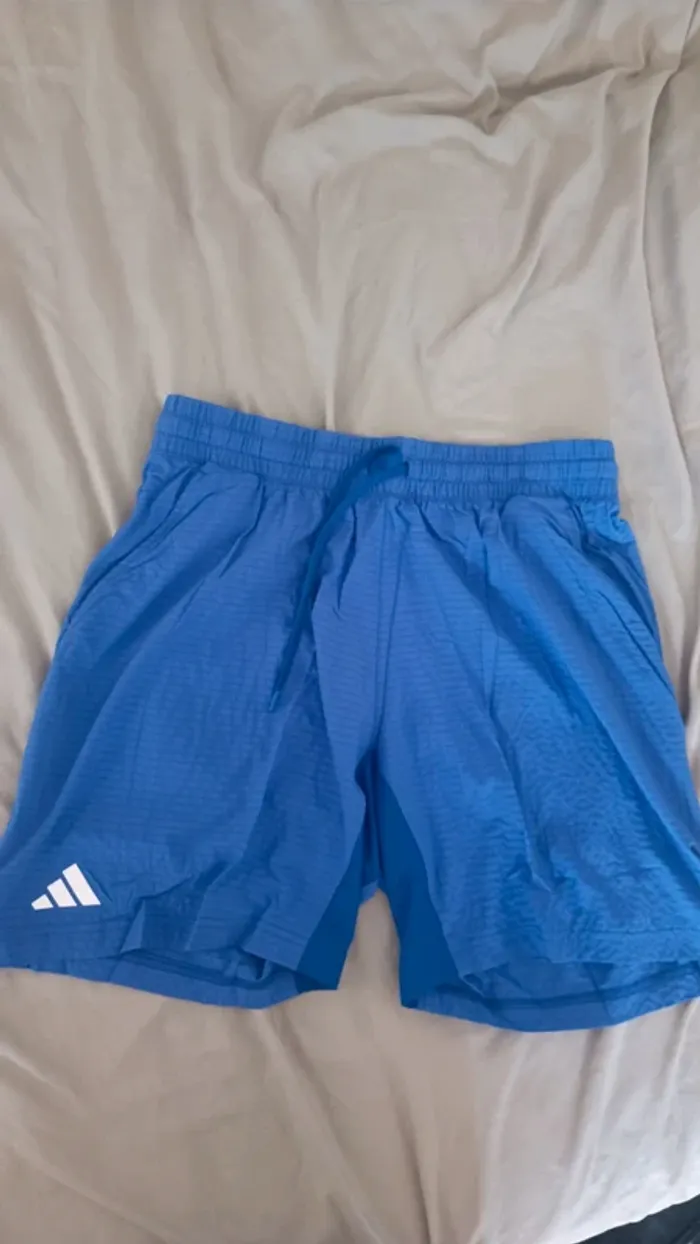 Shorts blu Adidas - photo numéro 2