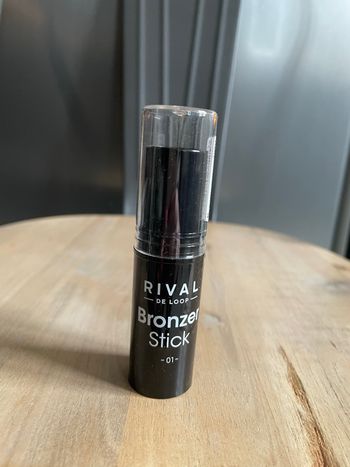 Maquillage Bronzer Stick Rival de Loop - Teinte 01 - Neuf et Scellé