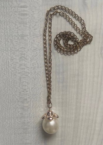 Collier pendentif / sautoir chaîne et perle 