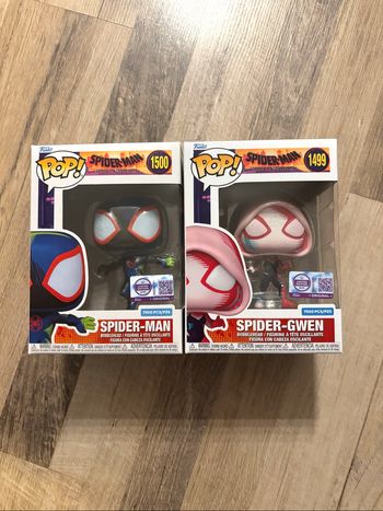 Funko POP : Spider man miles morales (1500) & Spider Gwen (1499)