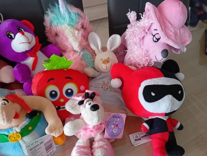Lot 9 peluches doudou lapin Obelix joker diddle chien - photo numéro 3