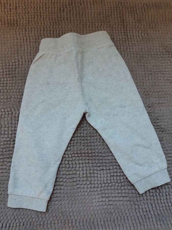 Jogging 18 mois - photo numéro 2