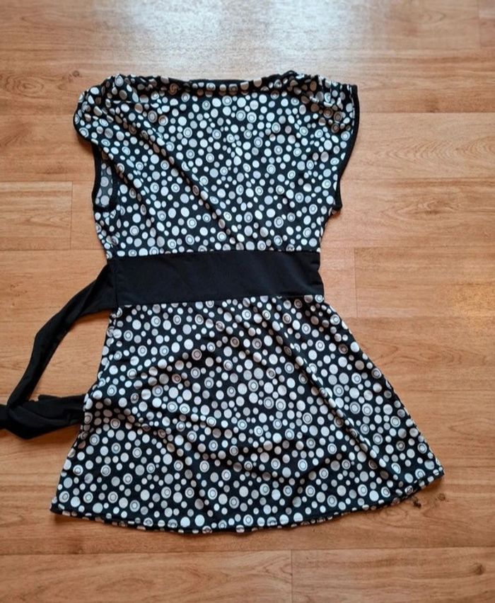 Tops peplum Cassis en super état - photo numéro 4