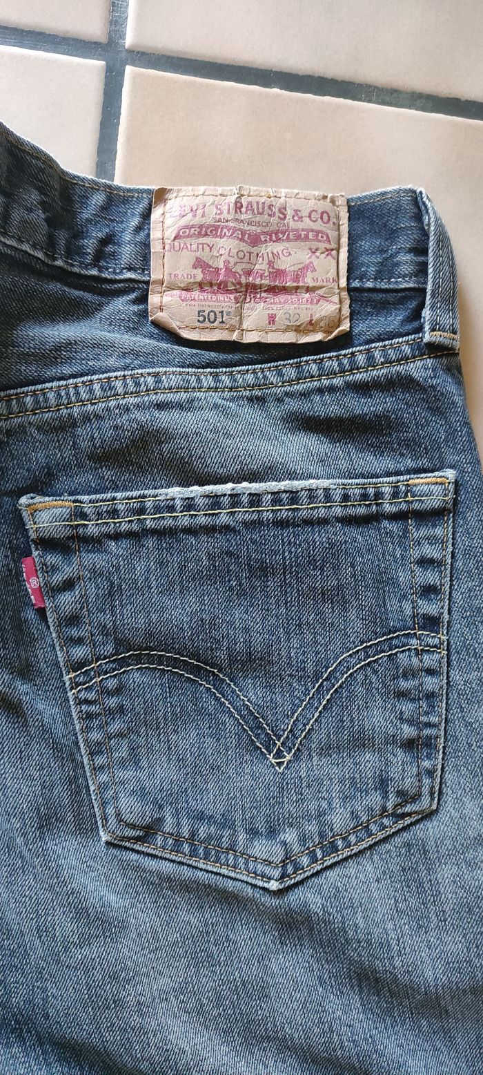 jean homme levi's gris/bleu 501 taille W32 L36 - photo numéro 5