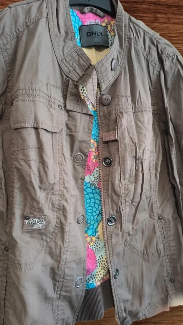 🧥 Veste kaki – Marque ONLY – Taille M - photo numéro 2