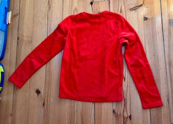 Polaire Quechua rouge toute douce, 12 ans état neuf