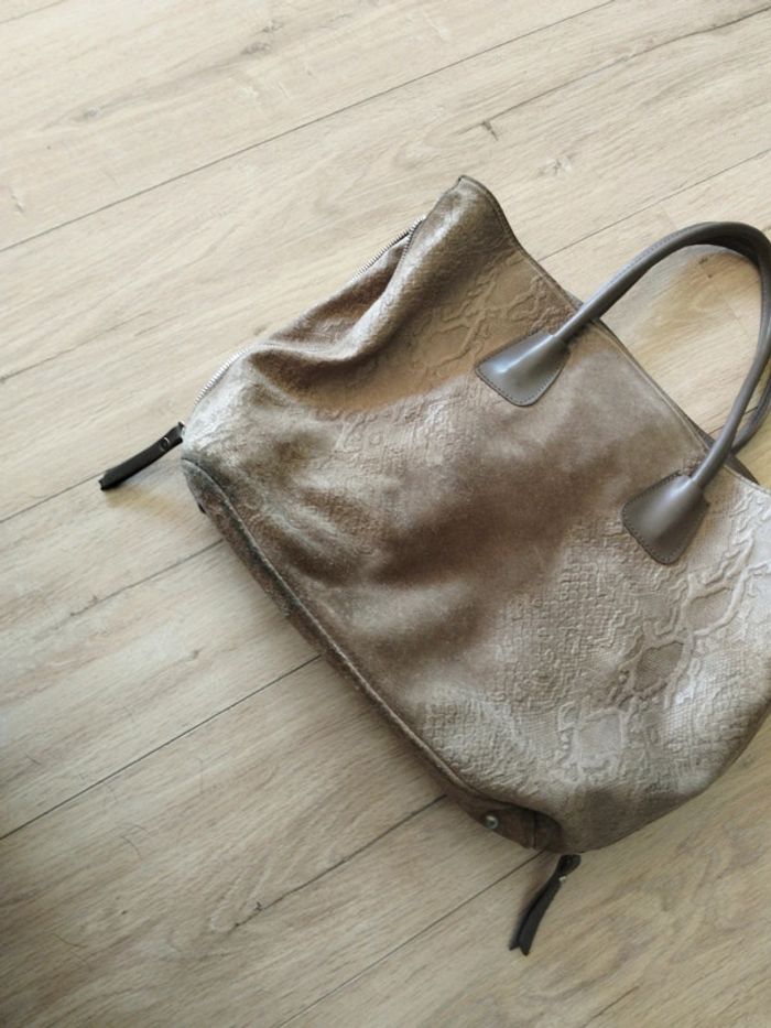 Grand sac cabas en cuir véritable beige façon python crocodile