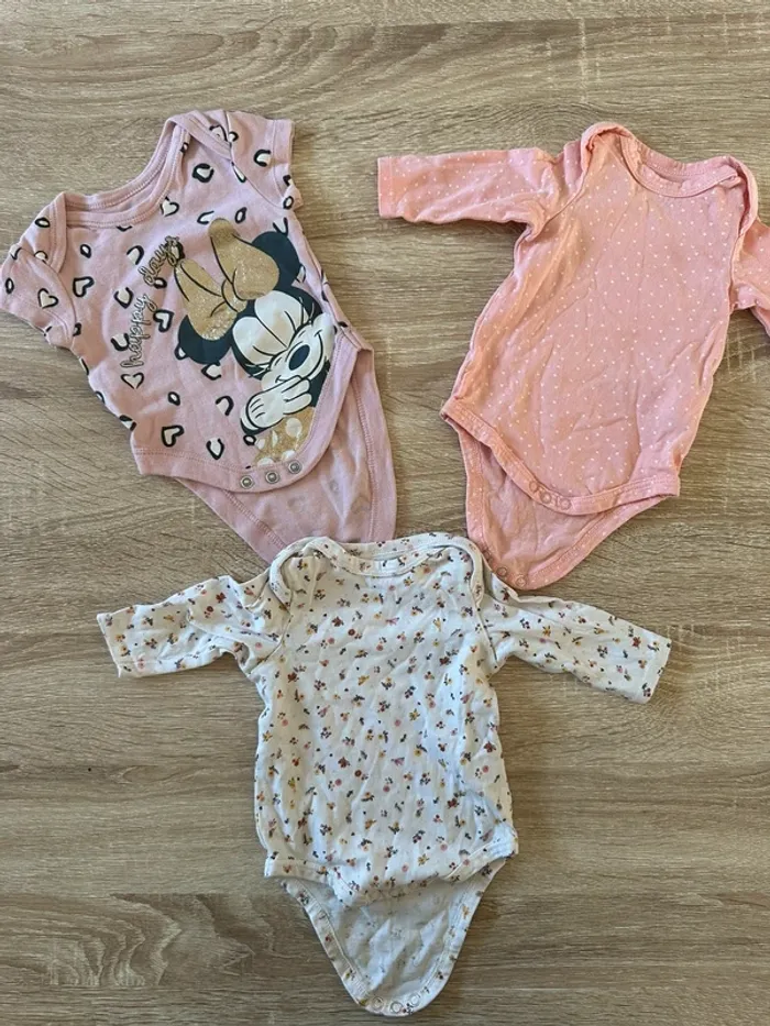 Lot de vêtements bébés filles 1 mois - photo numéro 12