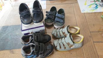 Lot chaussures taille 27