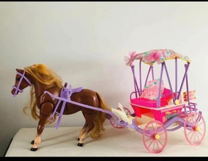 Barbie vintage années 90 cheval et sa calèche - photo numéro 4