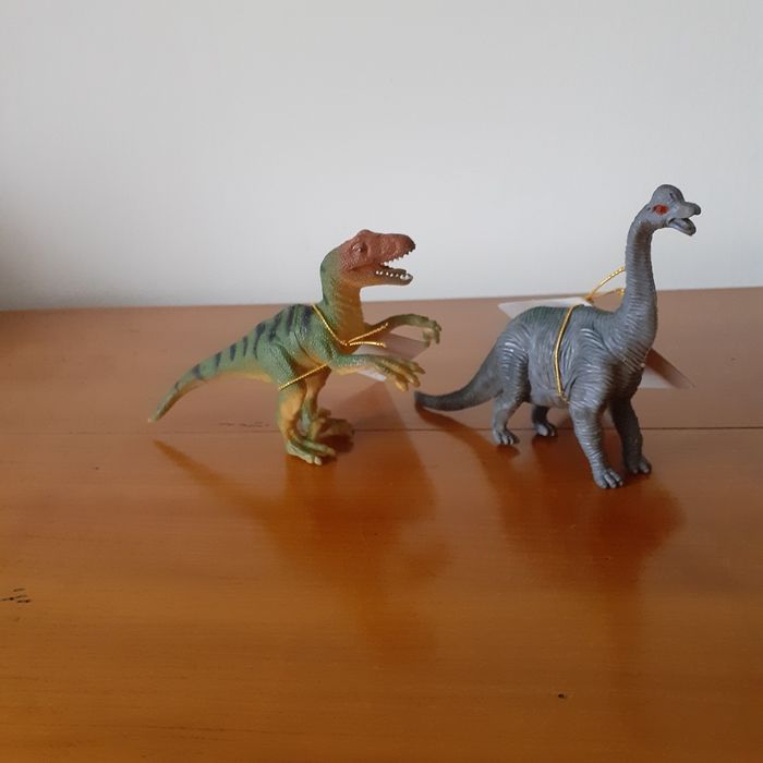 figurines neuves Dinosaures *Velociraptore & Brachiosaure