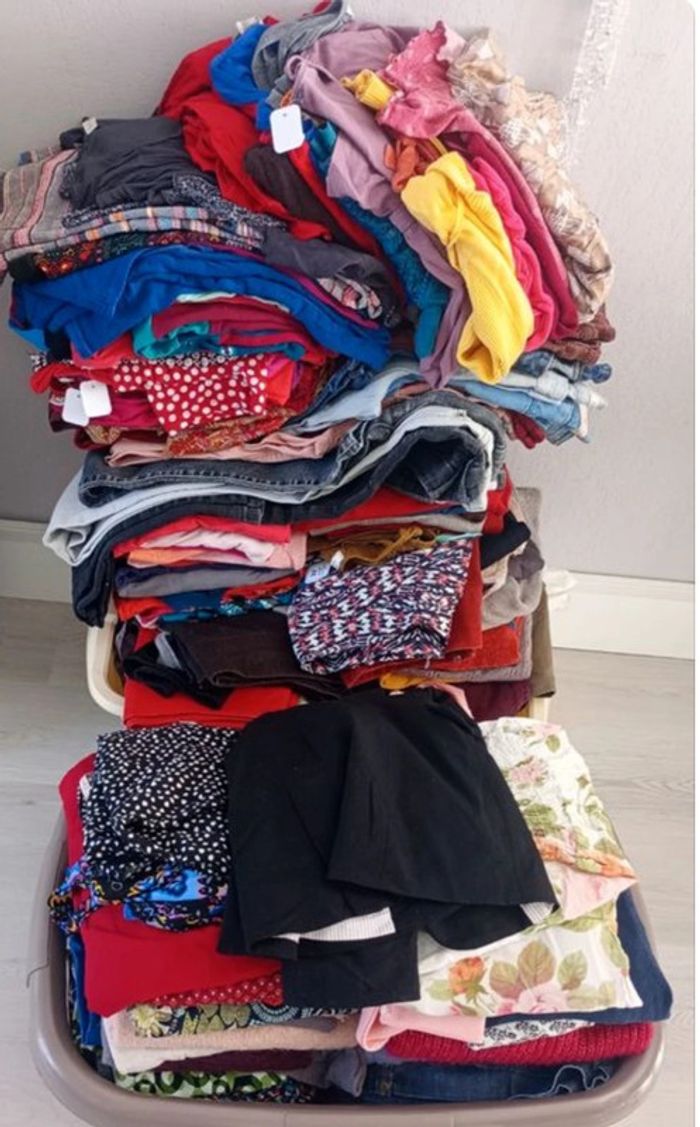 Énorme lot de vêtements 1 € la pièce du 36 au 46