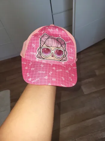 Casquette poupée lol