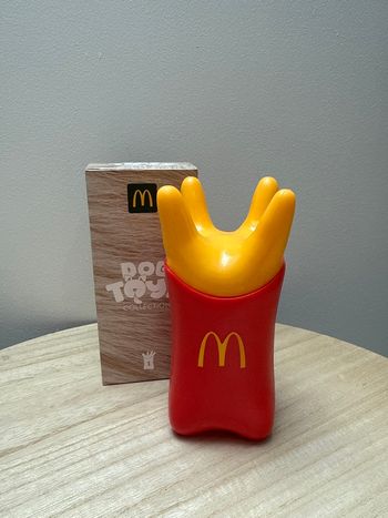 Jouer pour chien McDonald’s