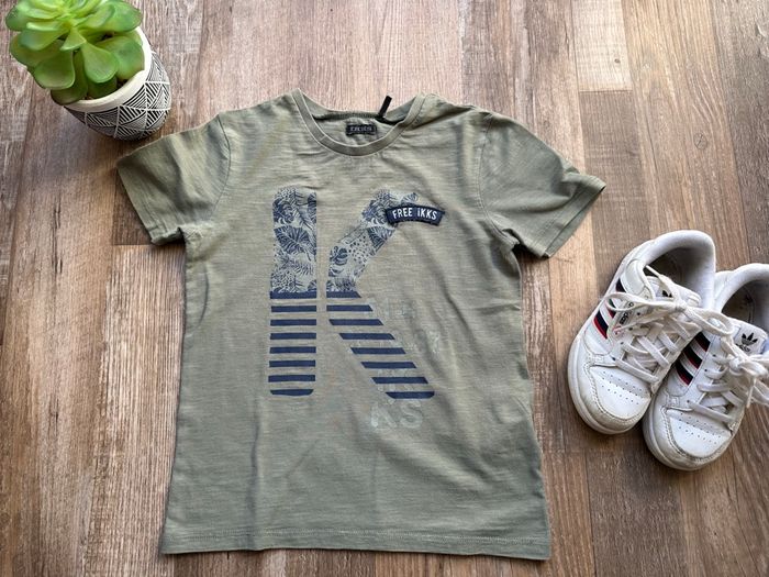 - Tee shirt IKKS - 6 ans - Très bon état