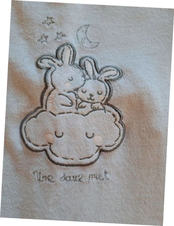 Pyjamas une pièce velour avec pied et oreilles 18 mois - photo numéro 2