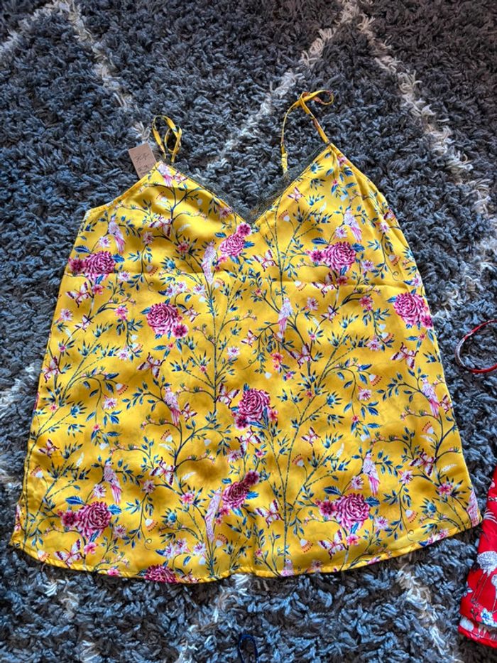 Lot de 5 tops à bretelles neuf sans étiquette - photo numéro 4