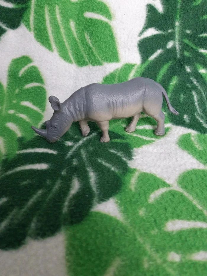 Figurine rhinocéros - photo numéro 3