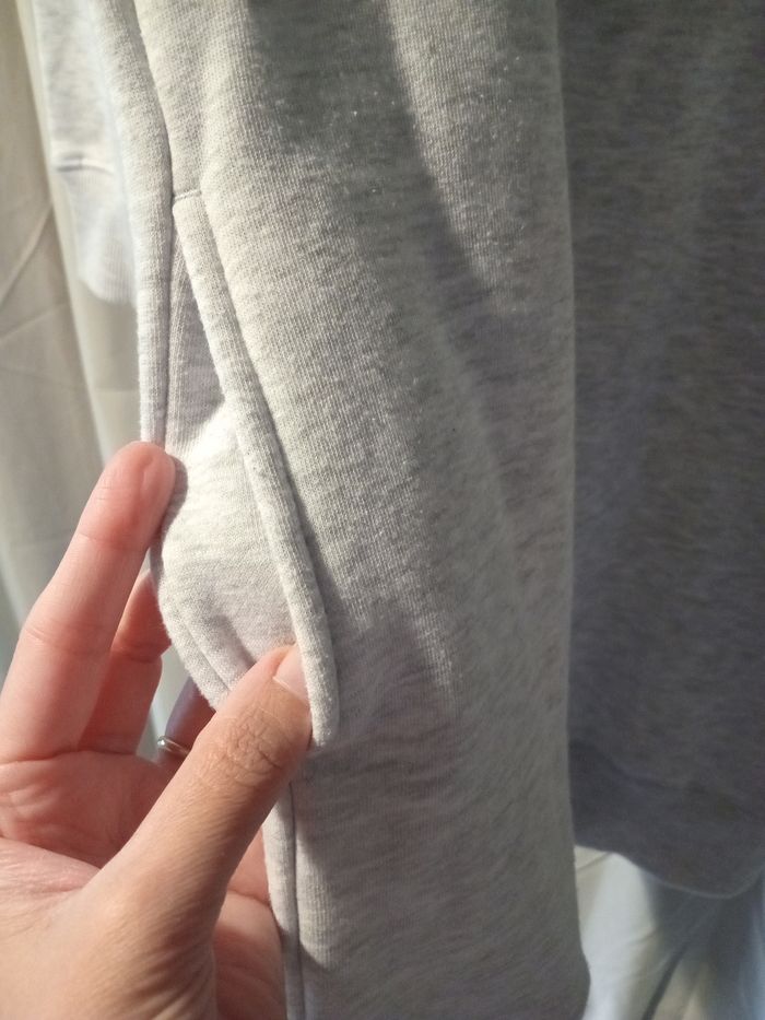 Robe pull molletonné taille 14ans Levi's tbe - photo numéro 3