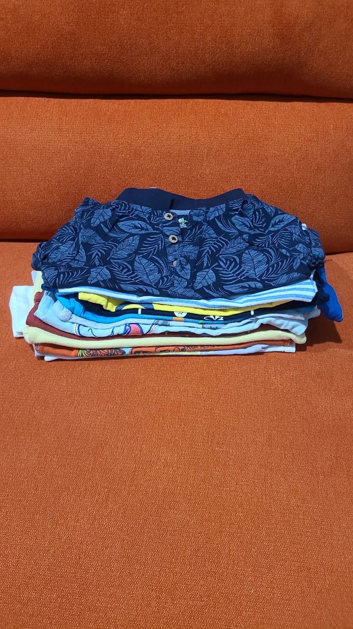 Gros lot t-shirt manche courte 18 mois